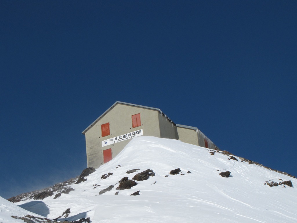 Rifugi e Bivacchi d''Italia.......